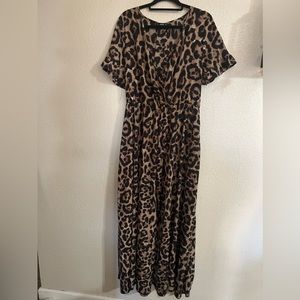 Leopard flowy maxi dress